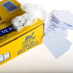 Κρεμαστές ετικέτες λευκές